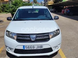 Blanco Usado 2015 Dacia Sandero Ambiance Utilitario | 6800 € (Precio justo)
