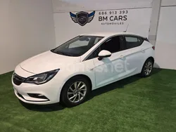 Blanco Usado 2018 Opel Astra Dynamic Berlina | 8900 € (Precio justo)