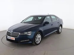 Azul Usado 2020 Skoda Superb Ambition Berlina | 21.099 € (Precio justo)