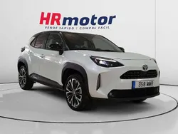 Blanco Usado 2024 Toyota Yaris Hybrid Style SUV | 25.890 € (Caro)