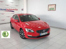 Rojo Usado 2018 Volvo S60 Momentum Berlina | 14.900 € (Precio justo)
