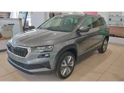 Nuevo 2025 Skoda Karoq SUV | 30.790 € (Precio justo)