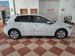 Blanco Usado 2022 VW Golf VIII Life Berlina | 19.500 € (Precio justo)