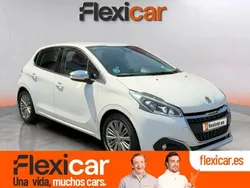 Blanco Usado 2017 Peugeot 208 Allure Utilitario | 10.390 € (Precio justo)