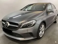 Gris / plata Usado 2016 Mercedes A200 Urban Berlina | 16.100 € (Precio justo)
