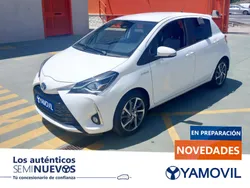 Blanco Usado 2019 Toyota Yaris Hybrid Berlina | 16.750 € (Precio justo)