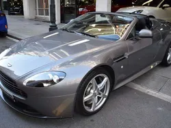 Gris Usado 2017 Aston Martin V8 Vantage Coupe | 84.998 €