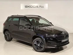 Negro Usado 2024 Skoda Karoq SportLine SUV | 33.900 €