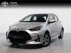 Gris / plata Usado 2024 Toyota Yaris Hybrid Active Berlina | 20.990 € (Precio justo)