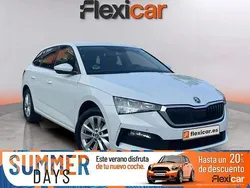 Blanco Usado 2023 Skoda Scala Ambition Utilitario | 16.190 € (Precio justo)