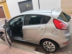 Gris / plata Usado 2014 Ford Fiesta Trend Berlina | 7000 € (Precio justo)