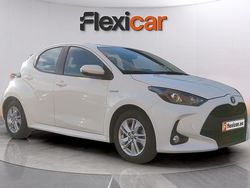 Blanco Usado 2020 Toyota Yaris Hybrid Active Utilitario | 12.990 € (Buen precio)