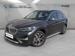 Gris / plata Usado 2021 BMW X1 Executive SUV | 28.900 € (Precio justo)