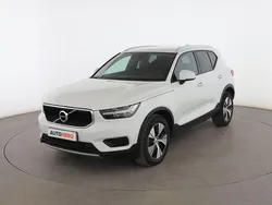 Blanco Usado 2020 Volvo XC40 Momentum SUV | 24.299 € (Precio justo)