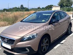 Beige Usado 2015 Volvo V40 CC Momentum Familiar | 16.500 € (Caro)