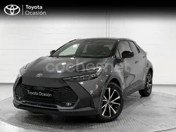 Gris / plata Usado 2024 Toyota C-HR Advance SUV | 37.900 €