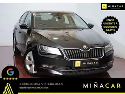 Negro Usado 2017 Skoda Superb Active Berlina | 10.125 € (Precio justo)