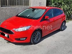 Rojo Usado 2017 Ford Focus Trend Berlina | 12.500 € (Precio justo)