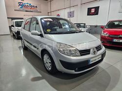 Gris / plata Usado 2006 Renault Grand Scénic II Dynamique Monovolumen | 3790 € (Un poco caro)