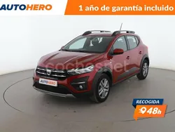Rojo Usado 2022 Dacia Sandero Comfort Utilitario | 15.899 € (Un poco caro)