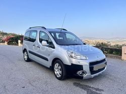 Gris / plata Usado 2013 Peugeot Partner Tepee Outdoor Monovolumen | 9950 € (Precio justo)