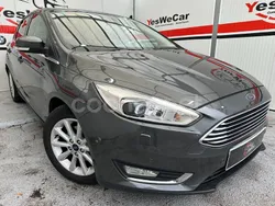 Gris / plata Usado 2015 Ford Focus Titanium Berlina | 9490 € (Precio justo)