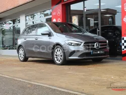 Gris / plata Usado 2019 Mercedes B180 Monovolumen | 20.950 € (Caro)