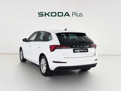 Blanco Usado 2024 Skoda Scala Selection Utilitario | 17.700 € (Precio justo)
