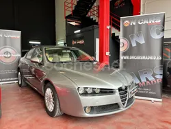 Gris / plata Usado 2006 Alfa Romeo 159 Distinctive Berlina | 4999 € (Precio justo)
