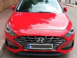 Rojo Usado 2022 Hyundai i30 Berlina | 16.199 € (Precio justo)