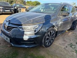 Gris / plata Usado 2024 Renault Mégane IV Techno Berlina | 10.000 €