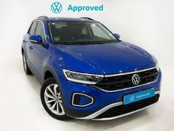 Azul Usado 2024 VW T-Roc Life SUV | 24.850 € (Precio justo)