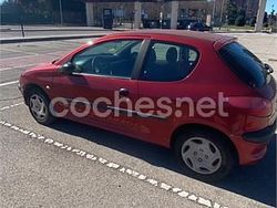Rojo Usado 2001 Peugeot 206 Berlina | 2700 € (Precio justo)