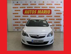 Blanco Usado 2011 Opel Astra Sport Utilitario | 5900 € (Un poco caro)