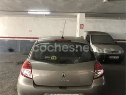 Gris / plata Usado 2010 Renault Clio II Exception Berlina | 6300 € (Precio justo)