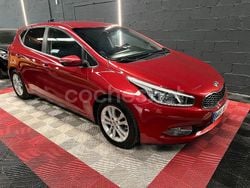 Granate Usado 2014 Kia Ceed GT Berlina | 8490 € (Un poco caro)