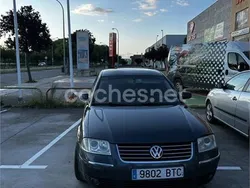 Negro Usado 2002 VW Passat Highline Familiar | 3100 € (Precio justo)