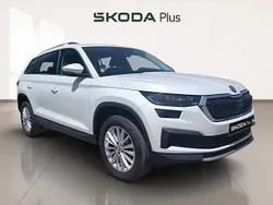 Blanco Usado 2024 Skoda Kodiaq Ambition SUV | 30.490 € (Super precio)