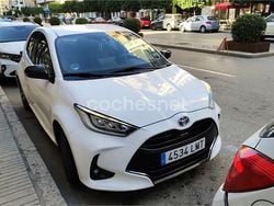 Blanco Usado 2021 Toyota Yaris Hybrid Style Berlina | 19.000 € (Precio justo)