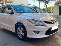 Blanco Usado 2011 Hyundai i30 Comfort Berlina | 8500 € (Un poco caro)