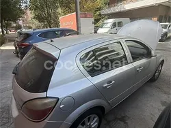 Gris / plata Usado 2004 Opel Astra Cosmo Berlina | 1950 € (Buen precio)