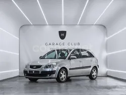 Gris / plata Usado 2006 Kia Rio EX Berlina | 3799 € (Precio justo)