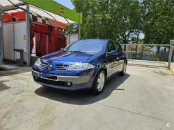 Azul Usado 2002 Renault Mégane II Dynamique Berlina | 2650 € (Precio justo)