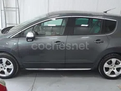 Gris / plata Usado 2010 Peugeot 3008 Premium Berlina | 7800 € (Precio justo)