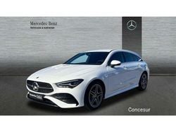 Blanco Usado 2024 Mercedes CLA200 Shooting Brake AMG line Familiar | 42.900 €