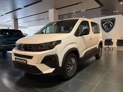Blanco Nuevo 2025 Peugeot Rifter Allure Monovolumen | 26.300 € (Un poco caro)