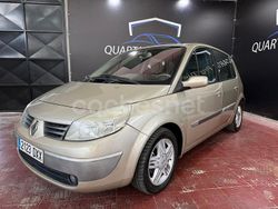 Beige Usado 2006 Renault Scénic II Dynamique Monovolumen | 3999 € (Precio justo)