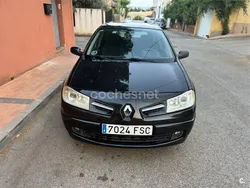 Negro Usado 2007 Renault Mégane II Dynamique Berlina | 3500 € (Un poco caro)