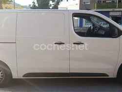 Blanco Usado 2018 Peugeot Traveller Business-Line Monovolumen | 12.500 €