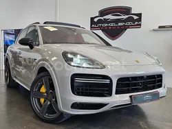 Gris / plata Usado 2020 Porsche Cayenne Turbo S SUV | 108.000 € (Precio justo)